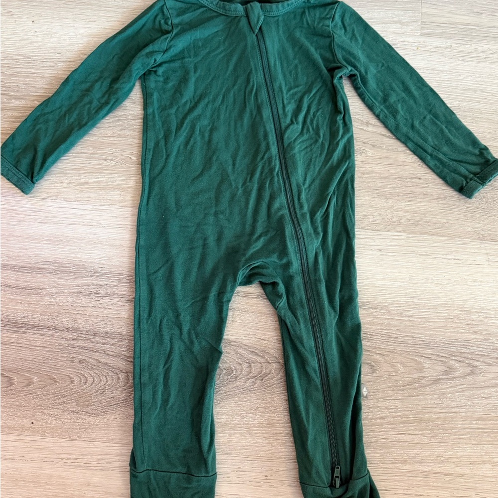 Kyte Baby Zippered Romper in Emerald